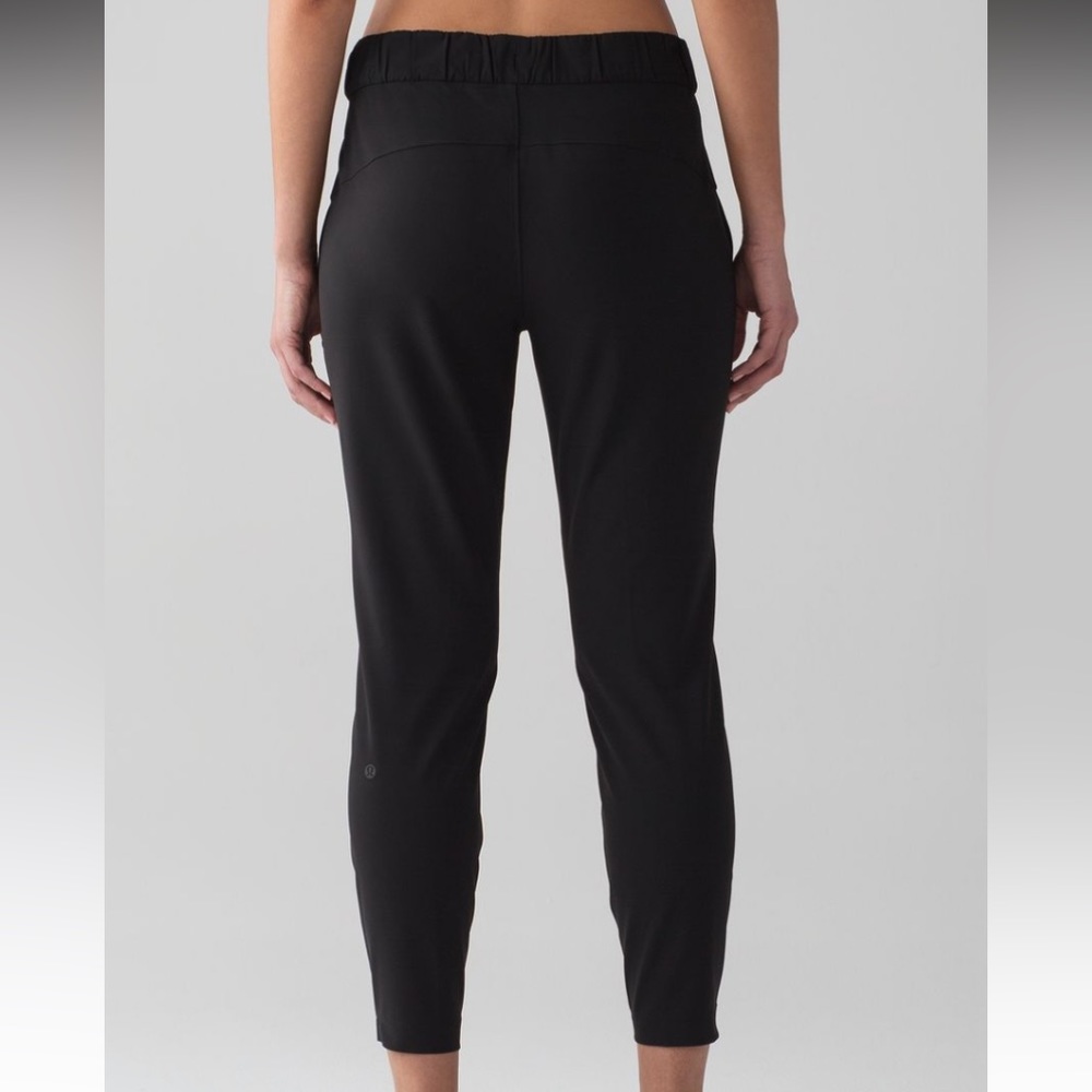 Lululemon On The Fly Pant *Woven 28" Size 8